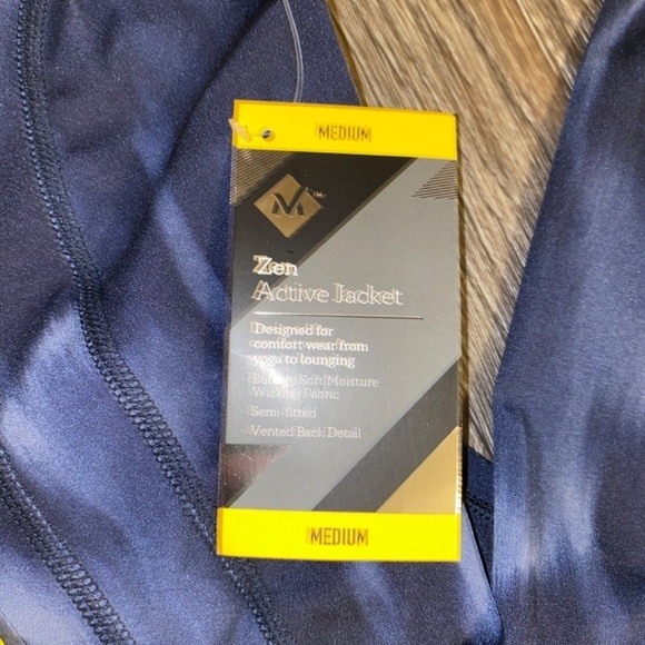 Members Mark 3-piece athletic set NEW please read description - Picture 5 of 11